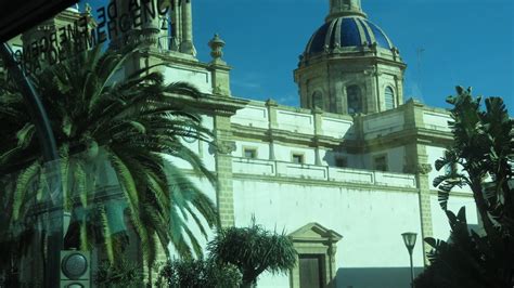 A Catedral de Cádiz: Uma Maravilha Arquitétónica que Abraça a História e o Mar!