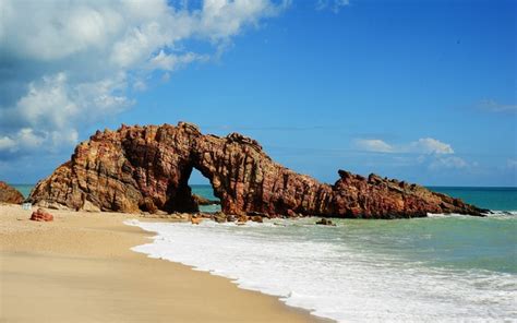 O Templo de Yuhuatai! Uma Joia Arquitetônica e um Refúgio Espiritual na Cidade de Suqian.