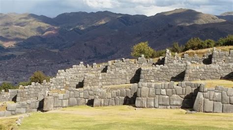 A Fortaleza de Baiyin: Descubra as Ruínas Históricas e Maravilhe-se com a Arquitetura Milenar!